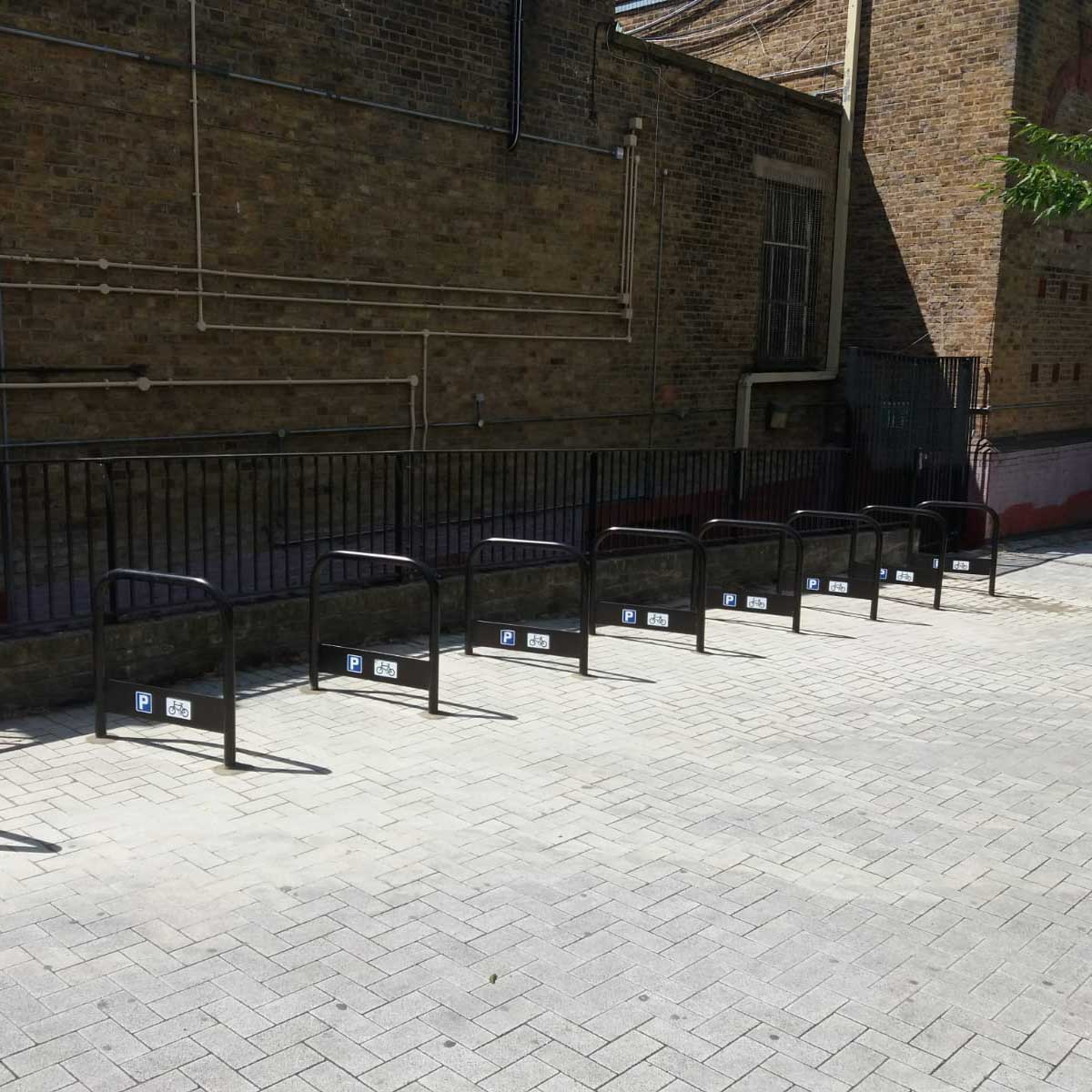 Sheffield Stand with Tapping Rail